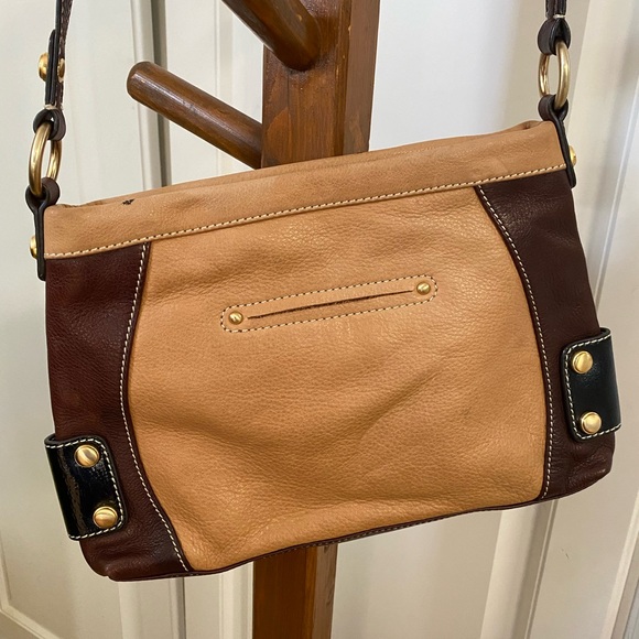 B.Makowsky womens bag slightly used with some tiny stained and scratched. - Picture 9 of 10